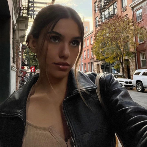 Claire S.