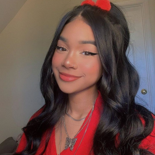 Aline S. profile photo