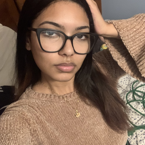 Mia B. profile photo
