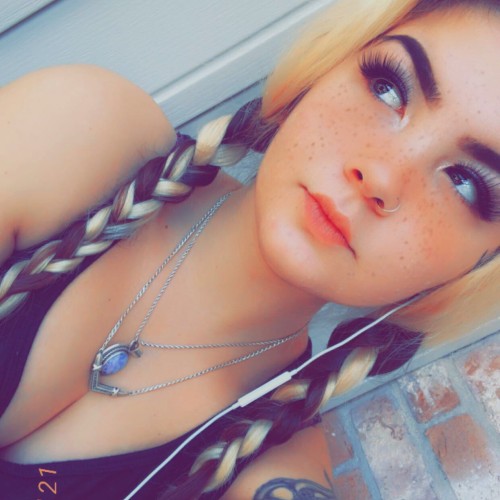 Elle s. profile photo