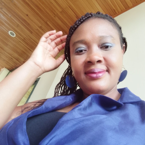 Esther  H. profile photo