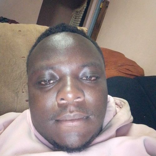 simon m. profile photo