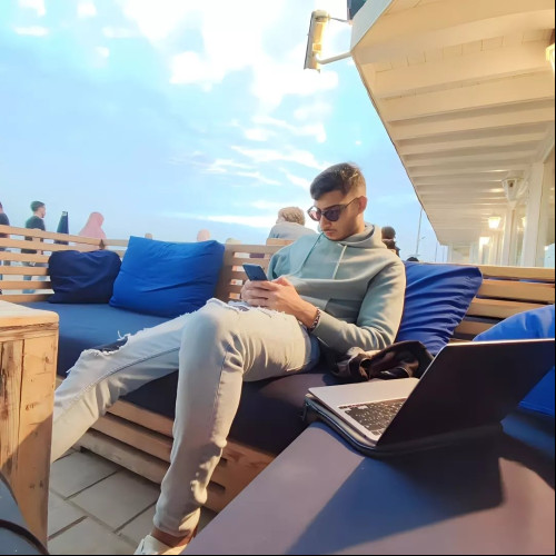 othmane r. profile photo
