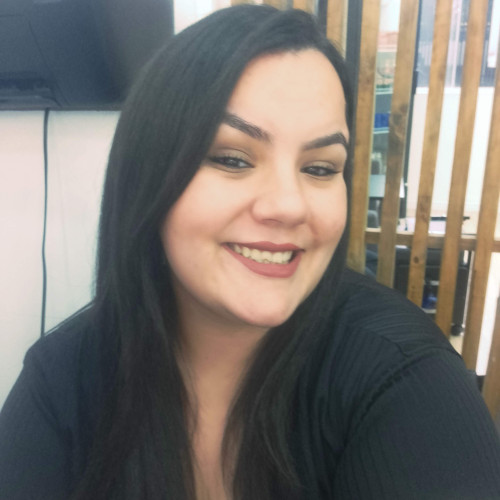 Thais R. profile photo