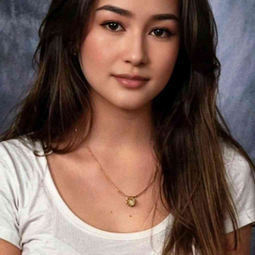 Iviana E.