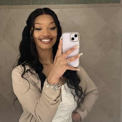 Aniya W. profile photo