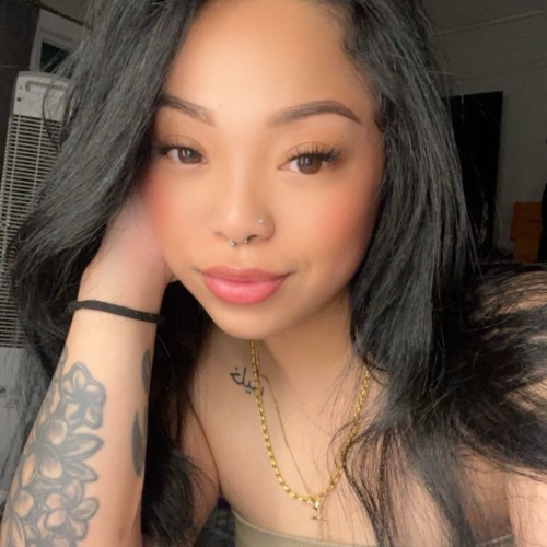 Kim M.