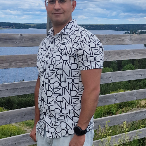 Jonas D.