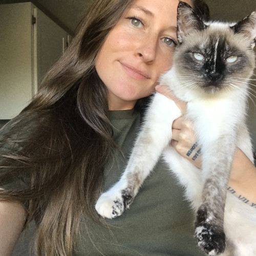 Courtney  L. profile photo