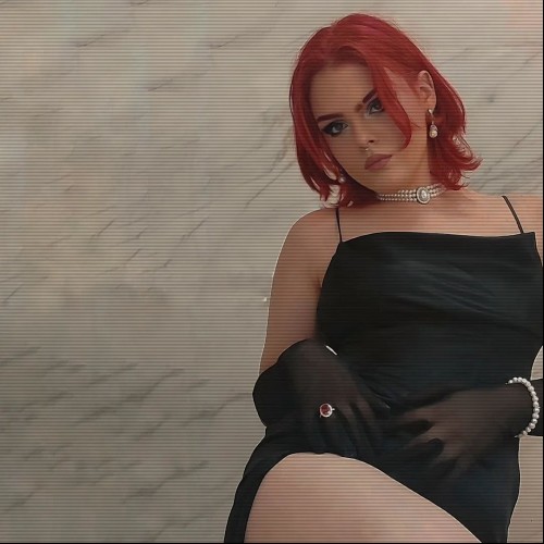 Júlia F.