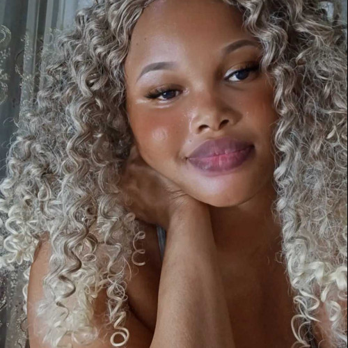 Comfort E. profile photo