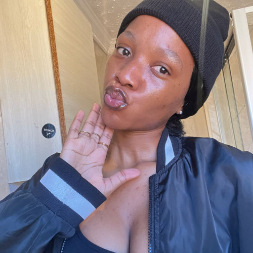 Roslyne N. profile photo