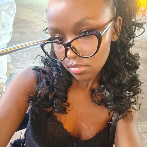 Joy W. profile photo