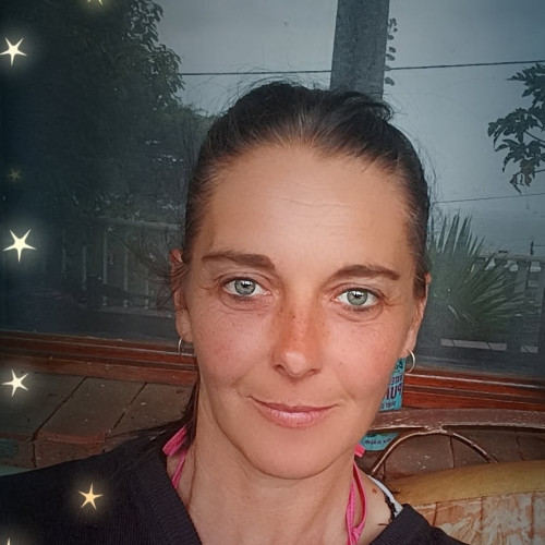 Elizabeth J. profile photo