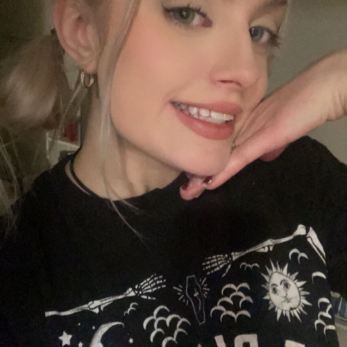 Julia T.