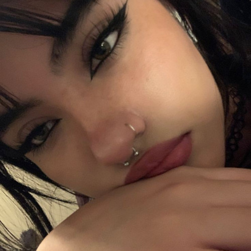 Lily  B. profile photo
