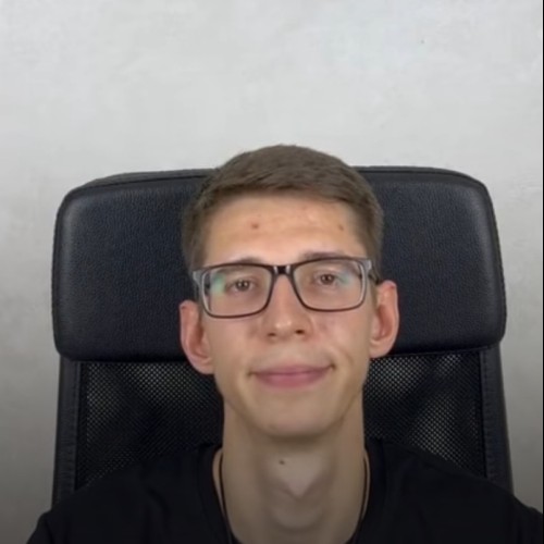 Alex L.