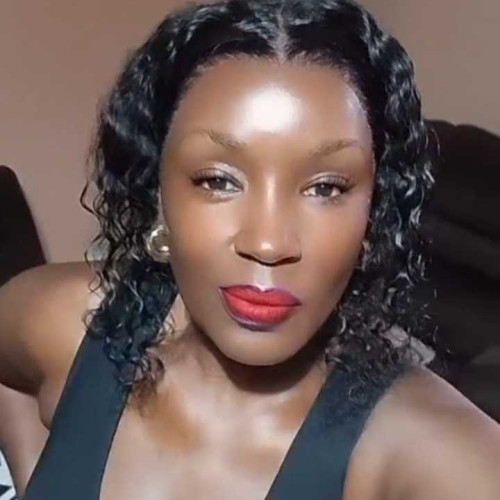 essy s. profile photo