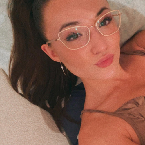 paula r. profile photo