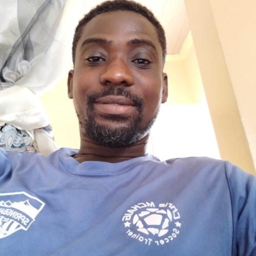 avohou f. profile photo
