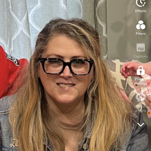 Kim  F.