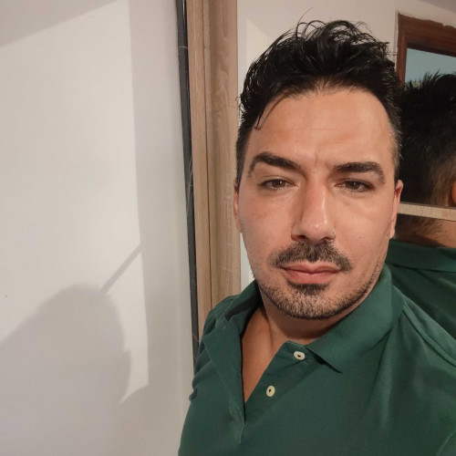 Raúl m. profile photo