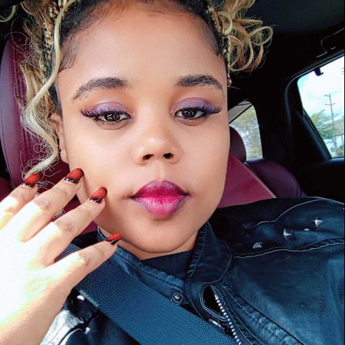 vee O. profile photo