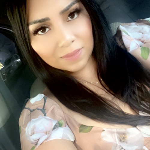 Adri V.