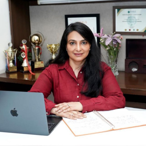 Mona  G. profile photo