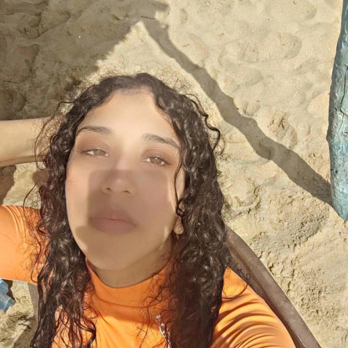 Lia L.
