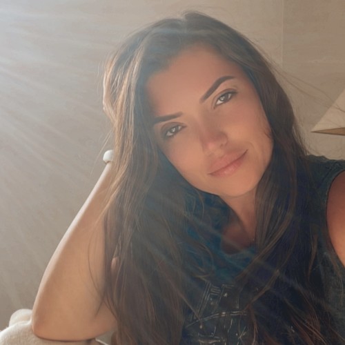 Jenna J.