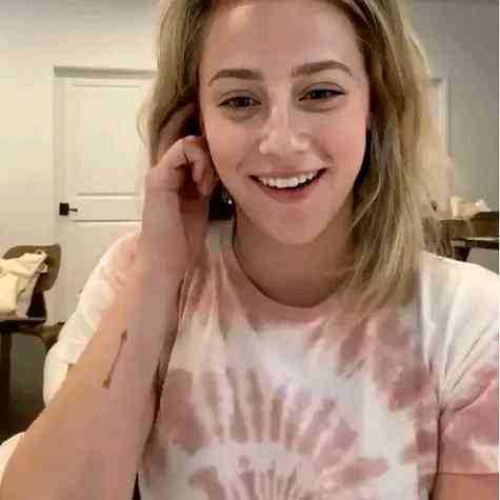 chloe a.