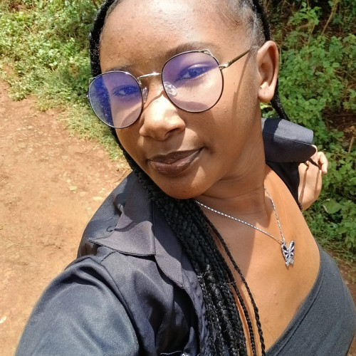 tracy g. profile photo