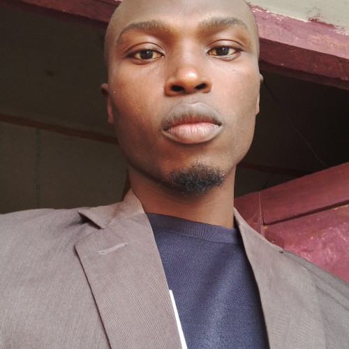 macaulay l. profile photo