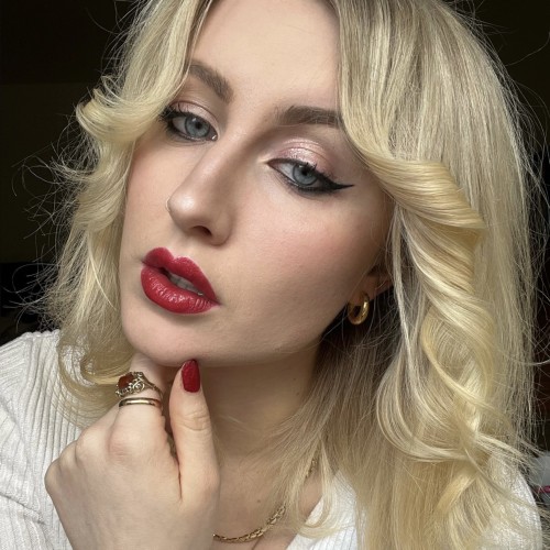 Maria  H.