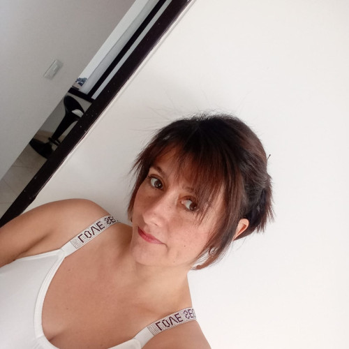 Yenifer  V. profile photo