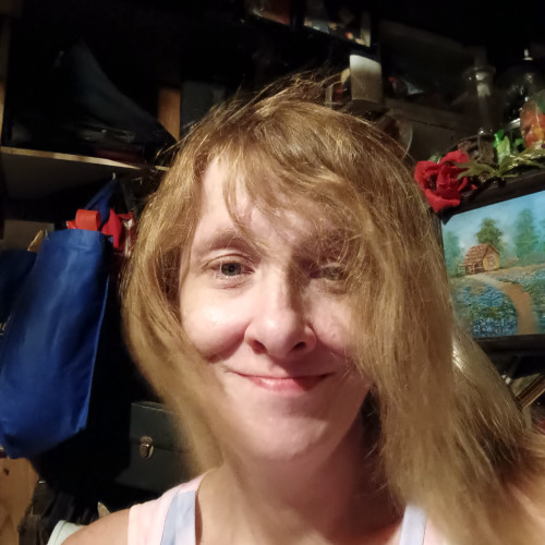 chrystal J. profile photo