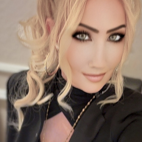 Dani H.