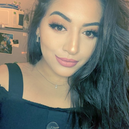 Laura L.