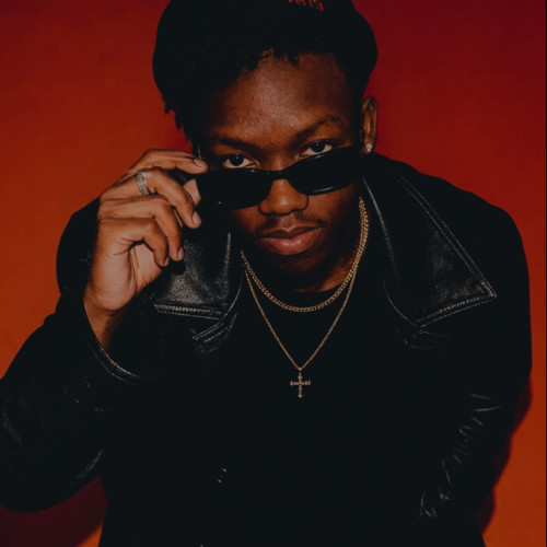 luscious m. profile photo