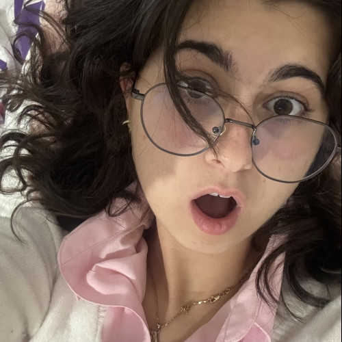 Yasmine N.