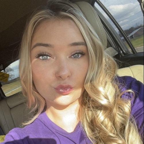 Maggie W. profile photo