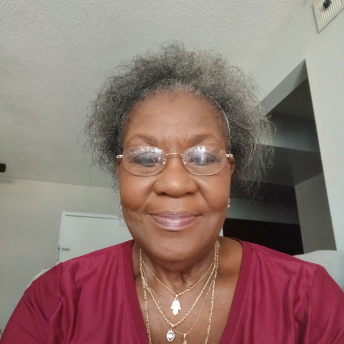 Lorraine D. profile photo