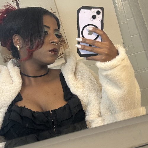 Jade W. profile photo