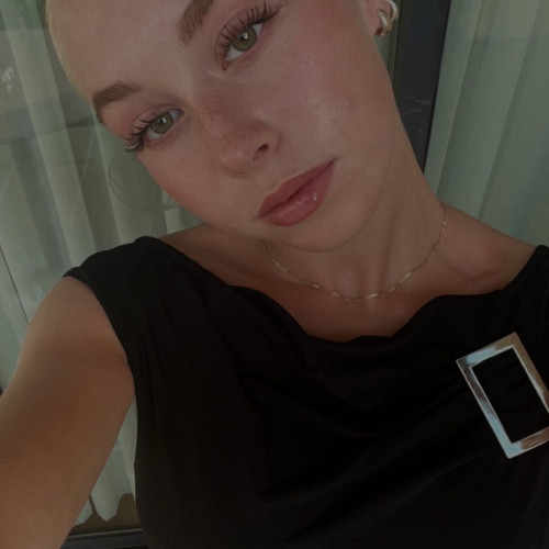 monica r. profile photo