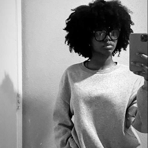 dineo m. profile photo