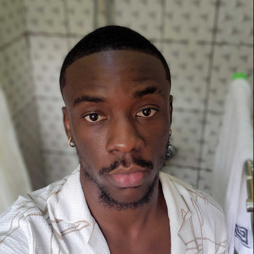 Effi E. profile photo