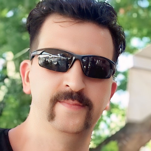 Mehdi B.