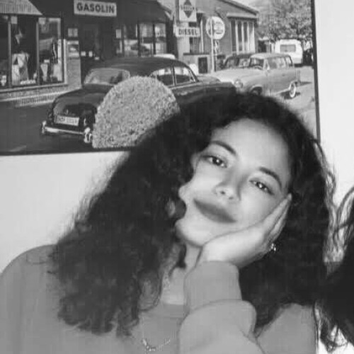Amira b.