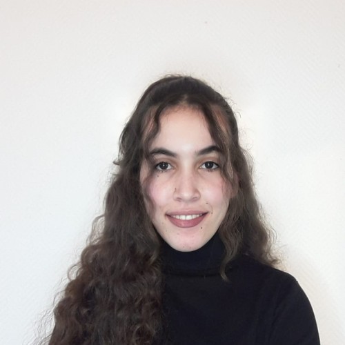 Nada H. from France